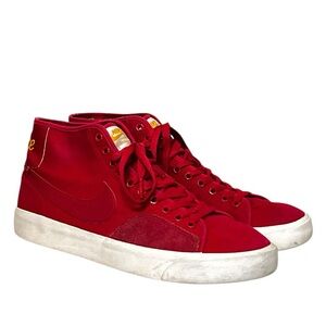 Nike | SB Blazer Court Mid Premium Mystic Hibiscus Red Men’s Size 10